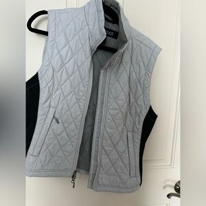 Marmot Women's Light Gray Quilted Vest medium excellent condition